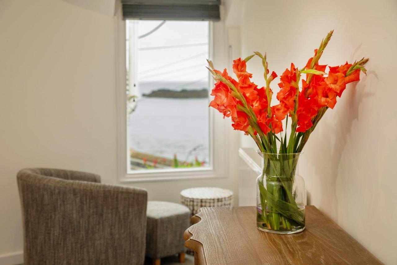 Bijou Bolthole Mousehole